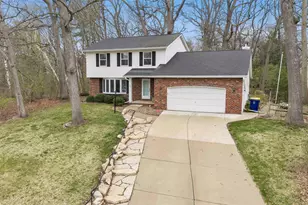 305 Windward Rd, Green Bay, WI 54302 - Photo 1
