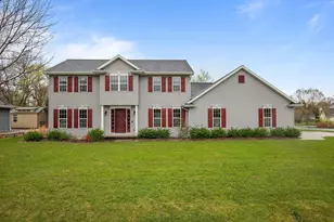3663 Hickory Ridge Rd, Oshkosh, WI 54904 - Photo 1