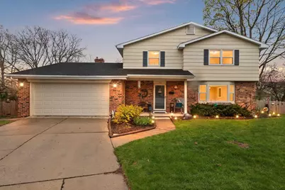 525 E Briar Lane, Green Bay, WI 54301 - Photo 1