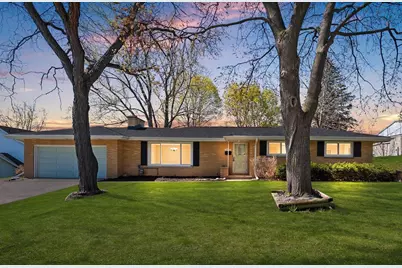 142 Greene Avenue, Green Bay, WI 54301 - Photo 1