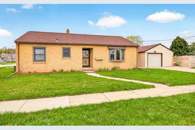 729 E Maes Avenue, Kimberly, WI 54136 - Photo 1