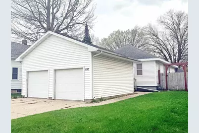 833 Phoebe Street, Green Bay, WI 54303 - Photo 1