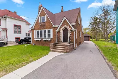 929 Merritt Avenue, Oshkosh, WI 54901 - Photo 1