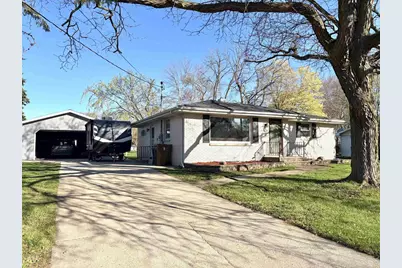 916 London Street, Menasha, WI 54952 - Photo 1