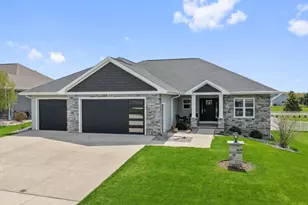 3492 Mayapple Dr, Green Bay, WI 54311 - Photo 1