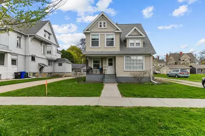 217 N Union Street, Appleton, WI 54911 - Photo 1