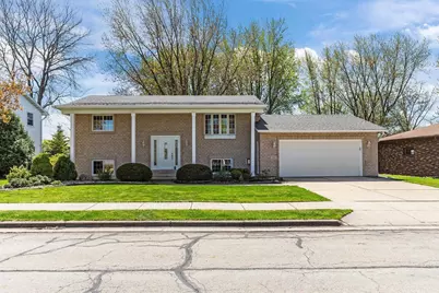 707 Pierce Avenue, Little Chute, WI 54140 - Photo 1