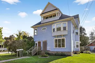 623 E Irving Ave, Oshkosh, WI 54901 - Photo 1