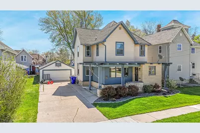 706 Metoxen Avenue, Kaukauna, WI 54130 - Photo 1