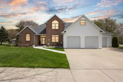 4240 N Wedgewood Drive, Appleton, WI 54911 - Photo 1