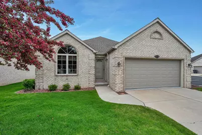 518 N Langlade Court, Green Bay, WI 54301 - Photo 1