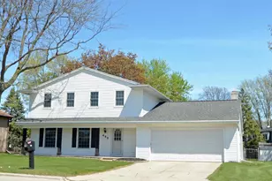 455 Alpine Dr, Green Bay, WI 54302 - Photo 1