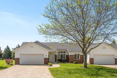 901 W Bent Oak Lane #77, Appleton, WI 54914 - Photo 1