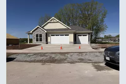 904 Black Swan Drive, Menasha, WI 54952 - Photo 1