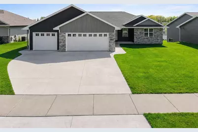 3421 Glendale Avenue, Green Bay, WI 54313 - Photo 1