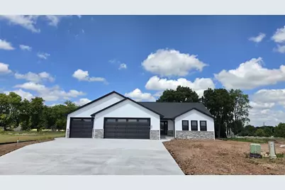 N9285 Homestead Lane, Appleton, WI 54915 - Photo 1