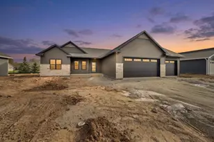2871 Stelor Dr, Green Bay, WI 54311 - Photo 1