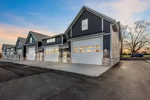 836 S 18th Ave, Sturgeon Bay, WI 54235 - Photo 1