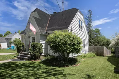 1738 N Erb Street, Appleton, WI 54911 - Photo 1