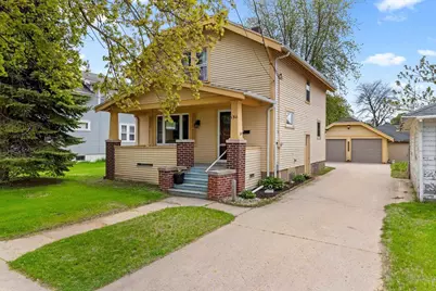 1311 Manila Street, Manitowoc, WI 54220 - Photo 1