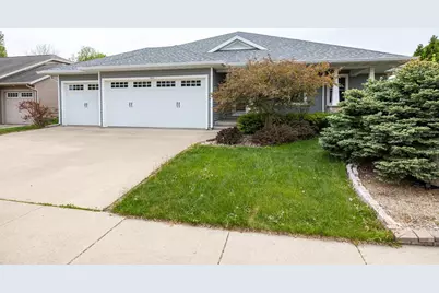 3221 Mockingbird Way, Oshkosh, WI 54904 - Photo 1