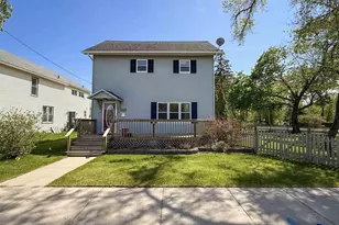 2505 14th Ave, Menominee, MI 49858 - Photo 1