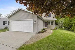1324 W Bent Ave, Oshkosh, WI 54901 - Photo 1