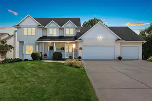 1604 Meadow Wood Ct, Green Bay, WI 54313 - Photo 1