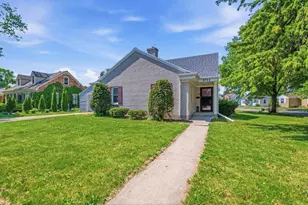 1011 Holzer St, Green Bay, WI 54303 - Photo 1