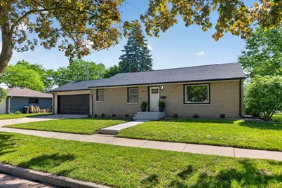 2206 N McDonald Street, Appleton, WI 54911 - Photo 1