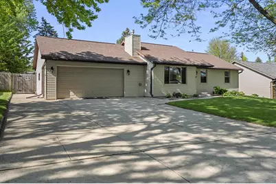 2545 Wildflower, Green Bay, WI 54311 - Photo 1