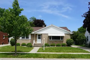 1142 Bond St, Green Bay, WI 54303 - Photo 1