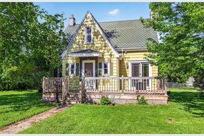549 N Linwood Avenue, Appleton, WI 54914 - Photo 1
