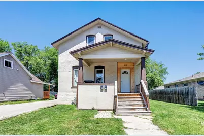 918 Division Street, Green Bay, WI 54303 - Photo 1