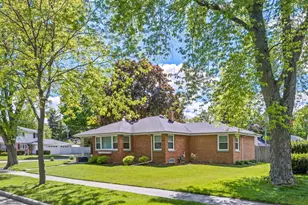 1003 Evans St, Oshkosh, WI 54901 - Photo 1