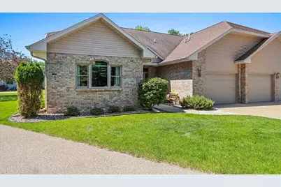 945 Brighton Drive, Menasha, WI 54952 - Photo 1