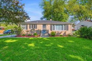 1201 Redwood Dr, Green Bay, WI 54304 - Photo 1