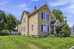 1201 Ceape Ave, Oshkosh, WI 54901 - Photo 1