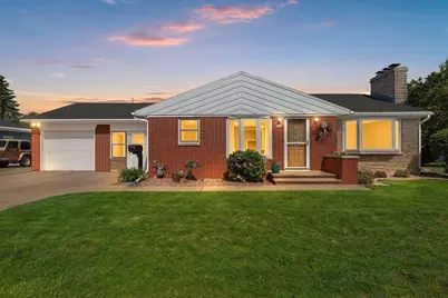 906 Bluebird Street, De Pere, WI 54115 - Photo 1