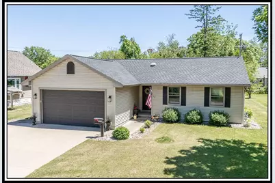 1504 Smith Street, New London, WI 54961 - Photo 1