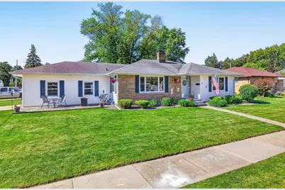 415 E 16th Street, Kaukauna, WI 54130 - Photo 1
