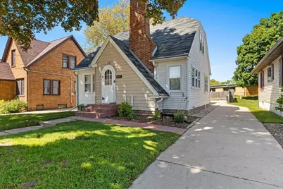 827 Catherine Street, Green Bay, WI 54301 - Photo 1