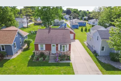 1932 Delaware Street, Oshkosh, WI 54902 - Photo 1