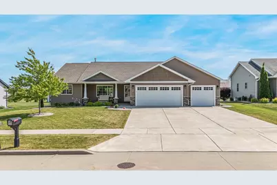 1941 Bear Paw Trail, Kaukauna, WI 54130 - Photo 1