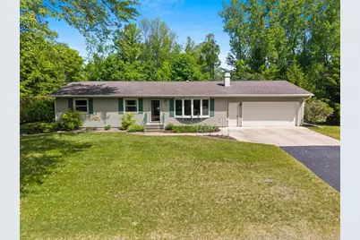 204 W Highland Drive, Oconto Falls, WI 54154 - Photo 1