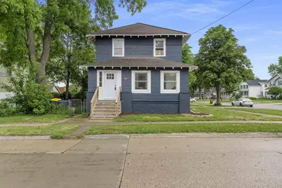 825 Crooks Street, Green Bay, WI 54301 - Photo 1