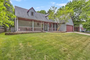 715 Hawthorn Dr, West Bend, WI 53095 - Photo 1