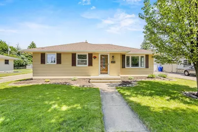 2700 N Lillian Court, Appleton, WI 54911 - Photo 1
