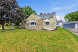 327 E Arndt St, Fond du Lac, WI 54935 - Photo 1