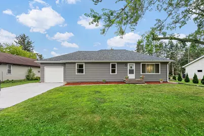 2715 W 1st Avenue, Appleton, WI 54914 - Photo 1